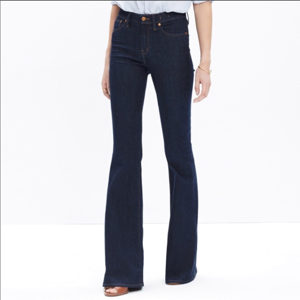 Madewell Flea Market Flare Jeans in Kenner Wash